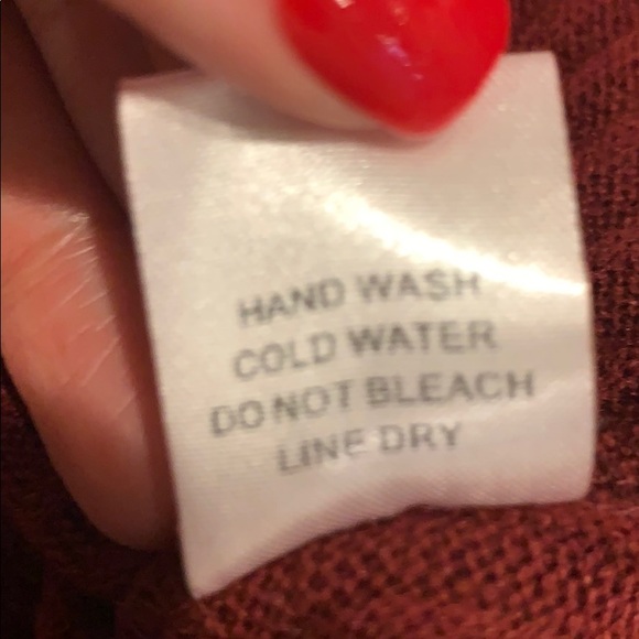 Essue Sweater - Picture 4 of 6